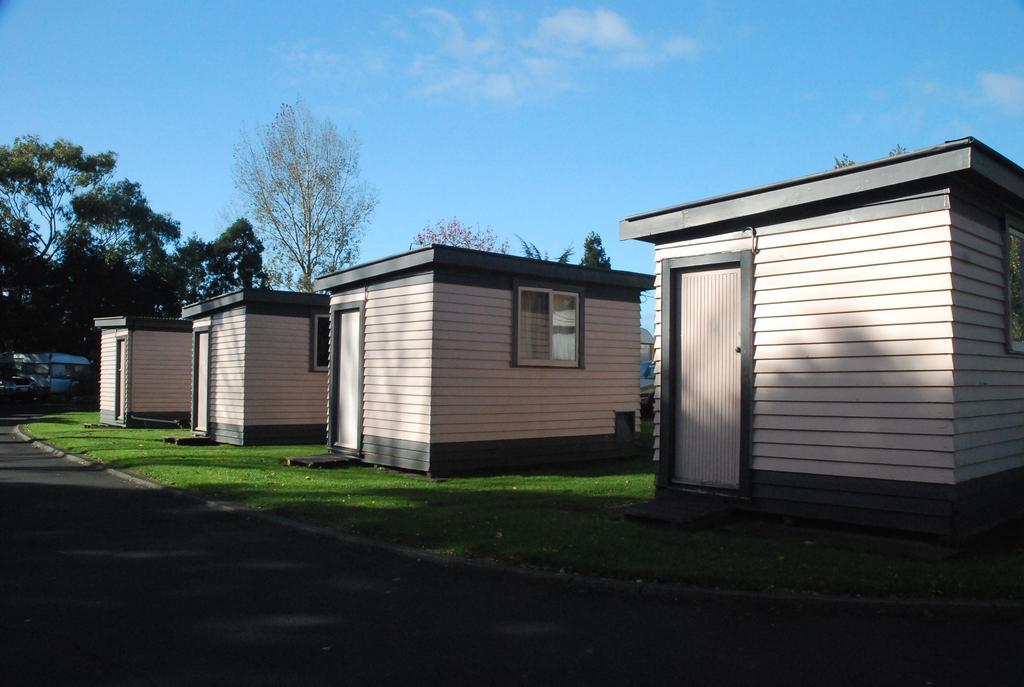 Avondale Motor Park Hotel Auckland Exterior photo