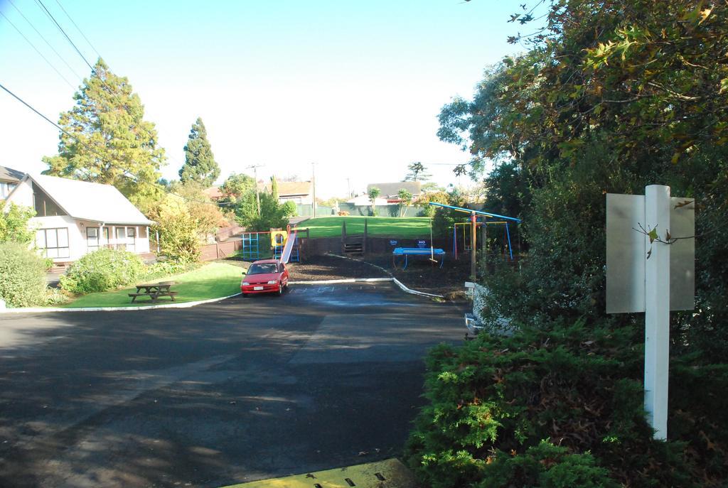 Avondale Motor Park Hotel Auckland Exterior photo