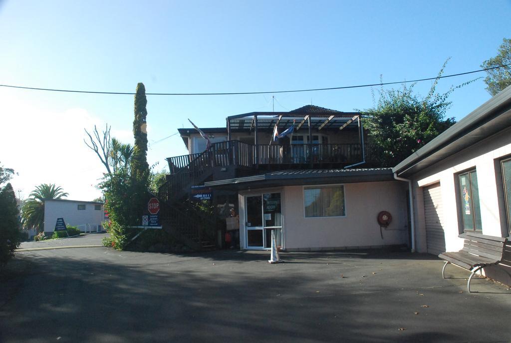 Avondale Motor Park Hotel Auckland Exterior photo