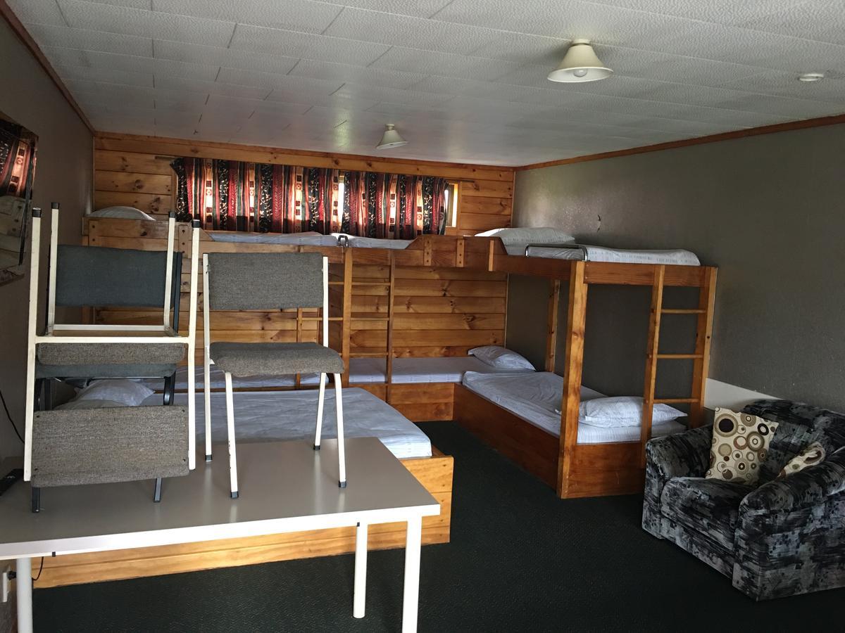 Avondale Motor Park Hotel Auckland Exterior photo